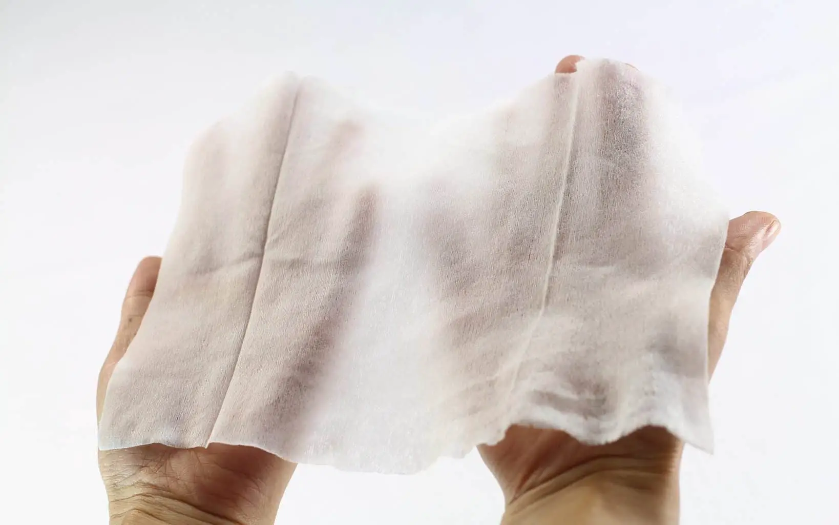 eco-friendly-wet-baby-wipes-biodegradable
