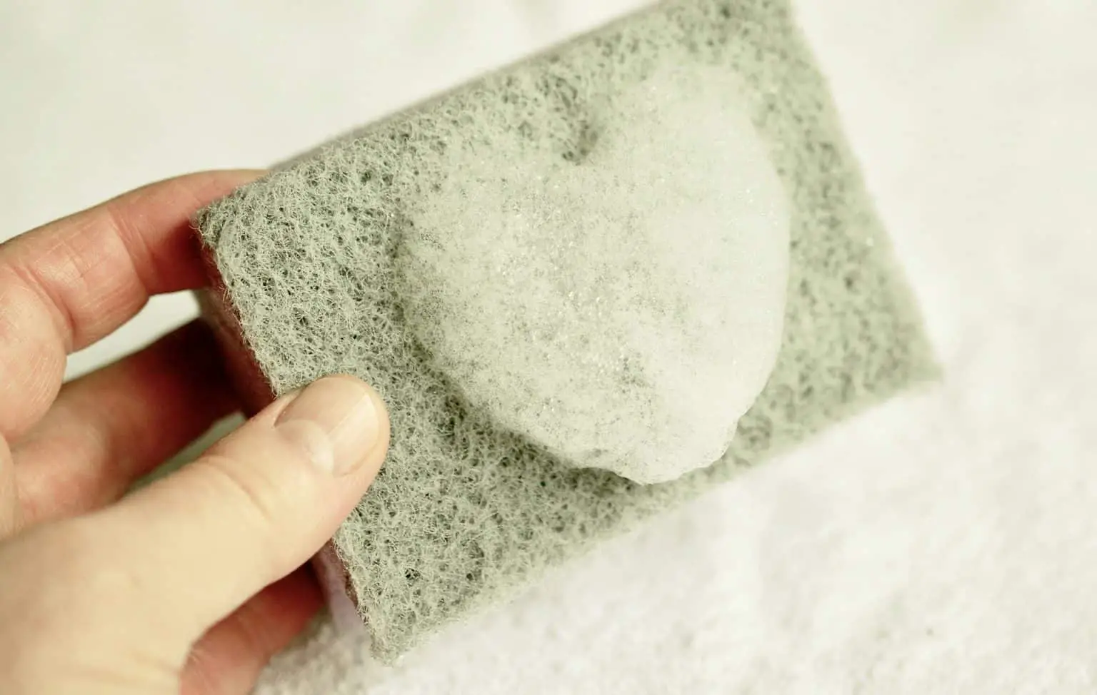 7 Zero-Waste Sponge Substitutes for Your Eco-Friendly Kitchen