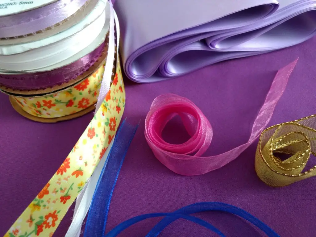 Is Ribbon Eco Friendly? (+3 Sustainable Alternatives)
